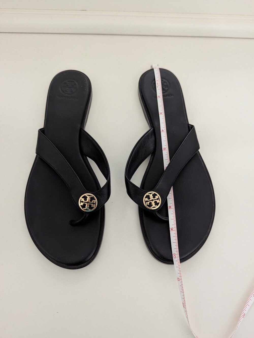 EUC! Tory Burch Benton Thong Sandal In Black Leather Size 9 - Picture 11 of 15